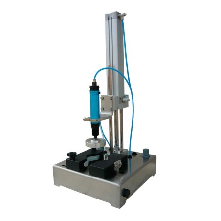Tappatore pneumatico per tappi twist off