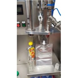 Riempitrice dosatrice per olio e liquidi alimentari 2