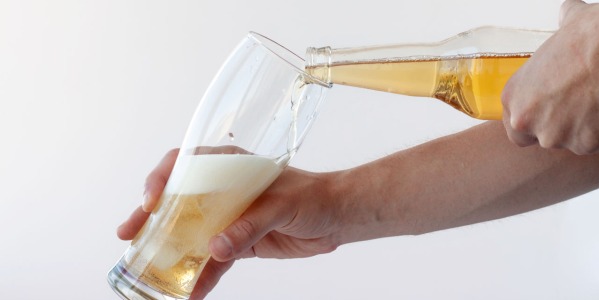 Come versare la birra