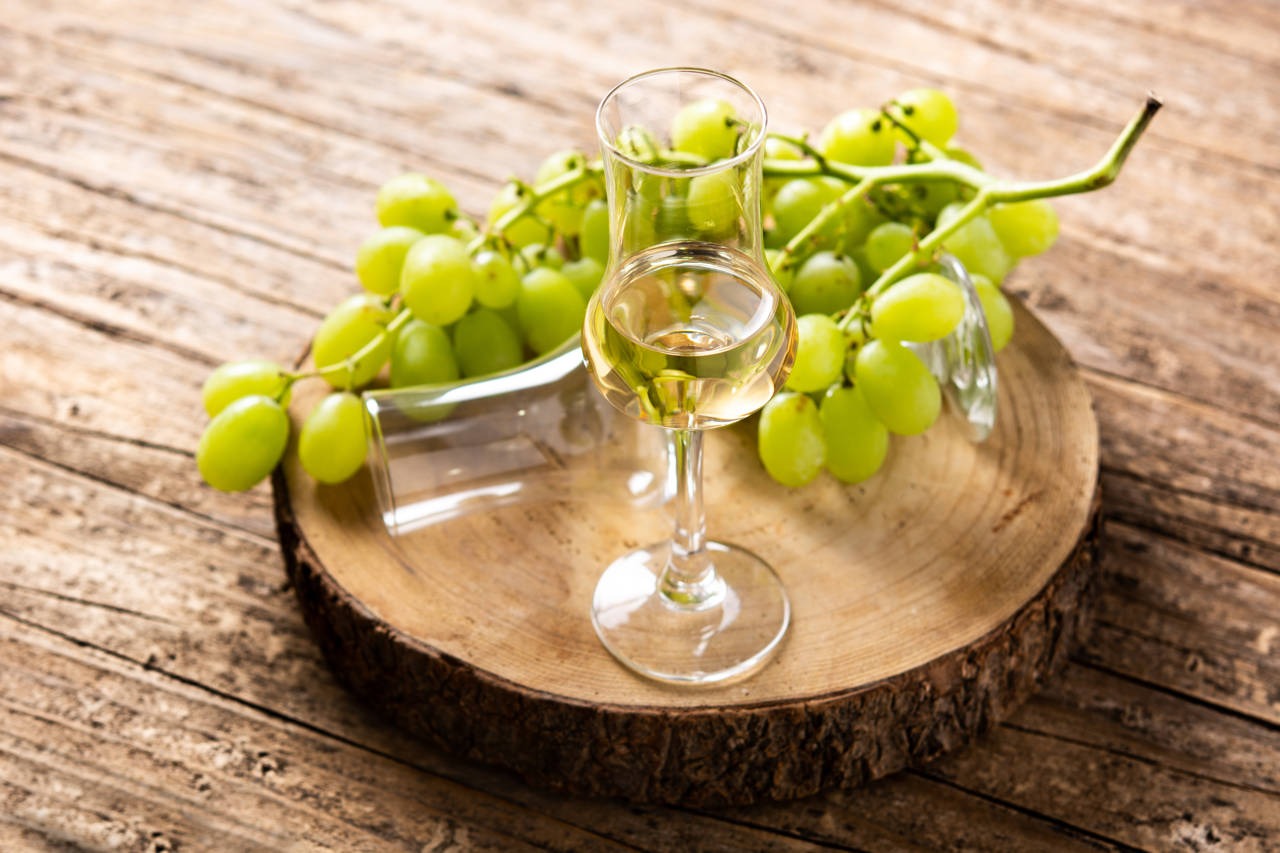 Come si fa la grappa in casa? guida alla distillazione
